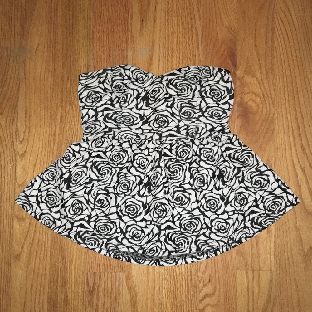 Floral strapless top